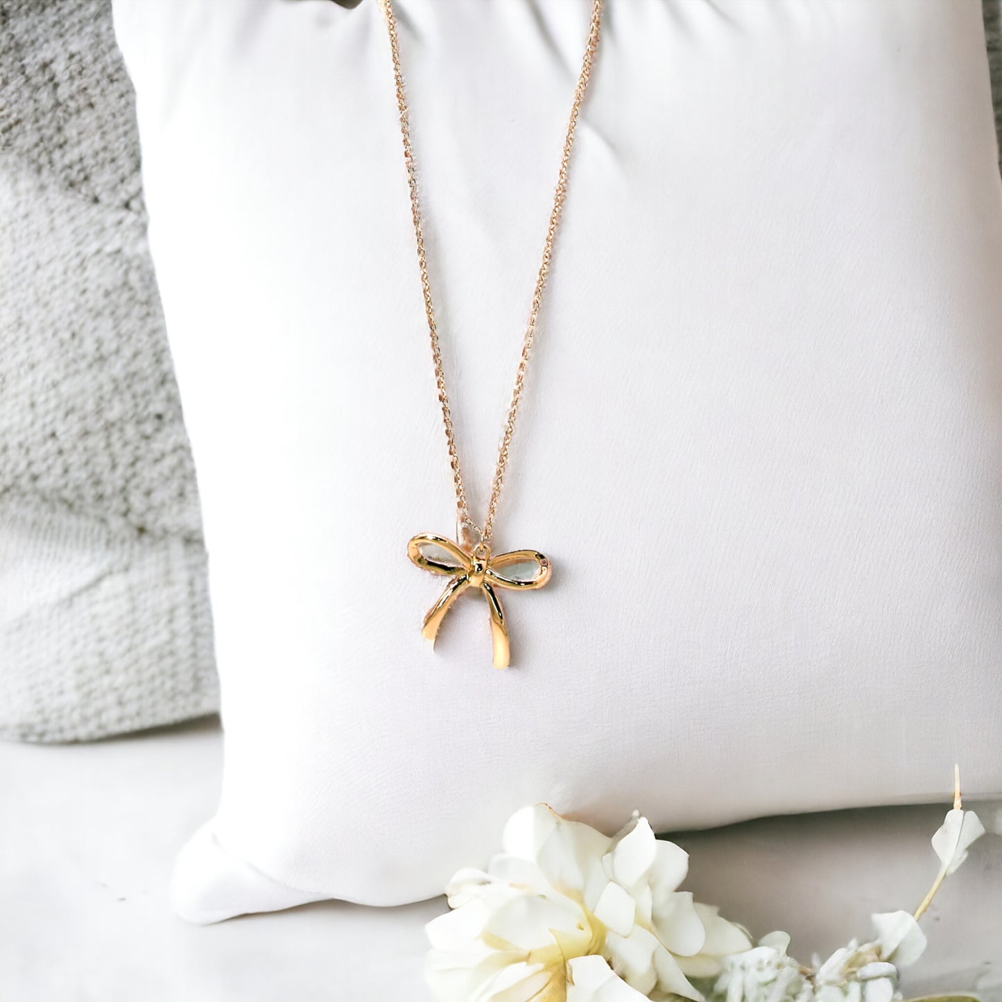 Gold or Silver Bow Necklace