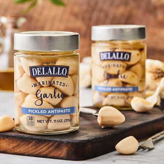 DeLallo Whole Garlic in Oil 11 oz