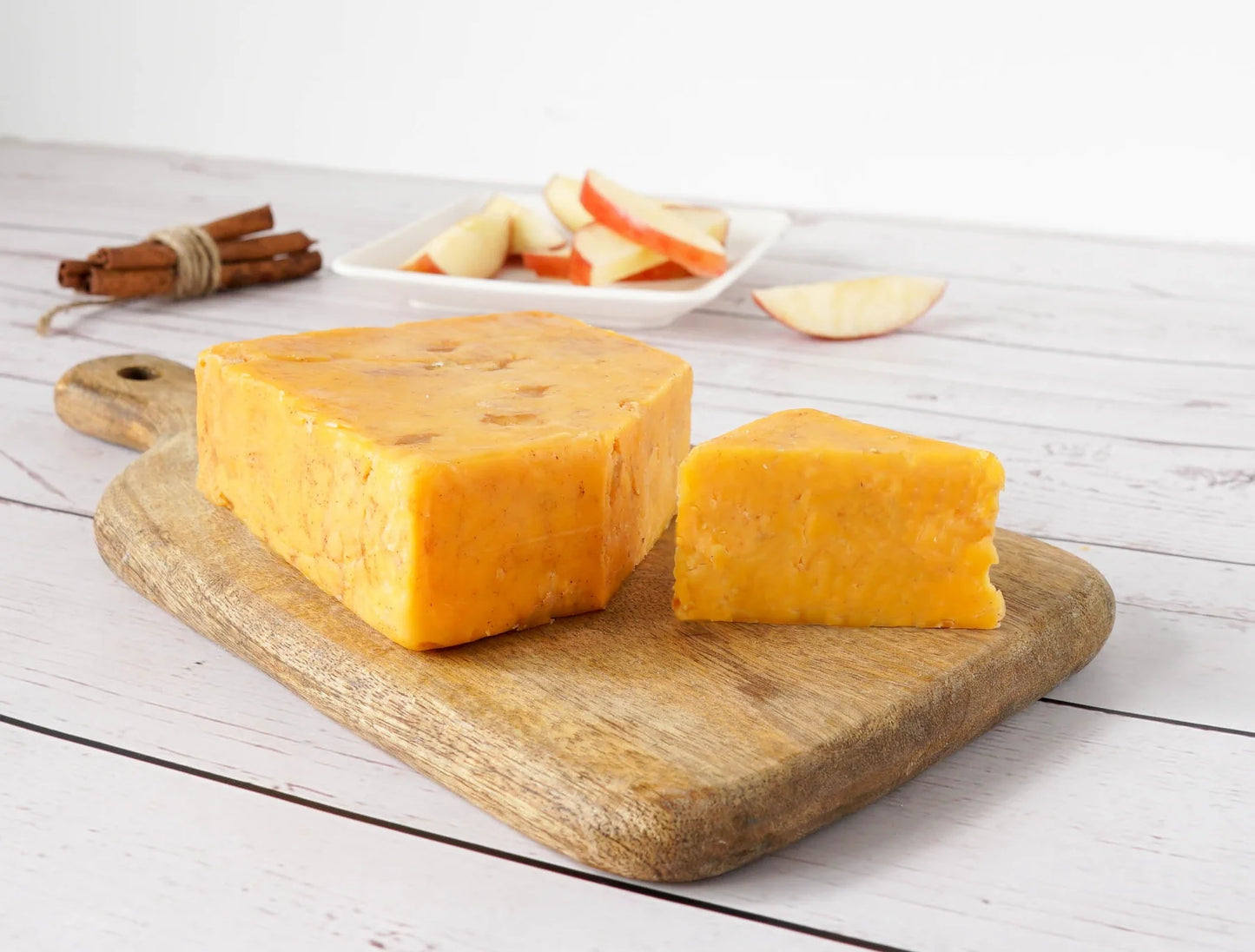 Keystone Farms Cinnamon Apple Cheddar 8 oz.